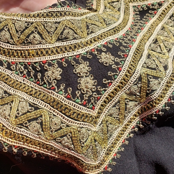 Rare!🍀 50's Handmade Boho Embroidery Crepe Blouse - Picture 4 of 7